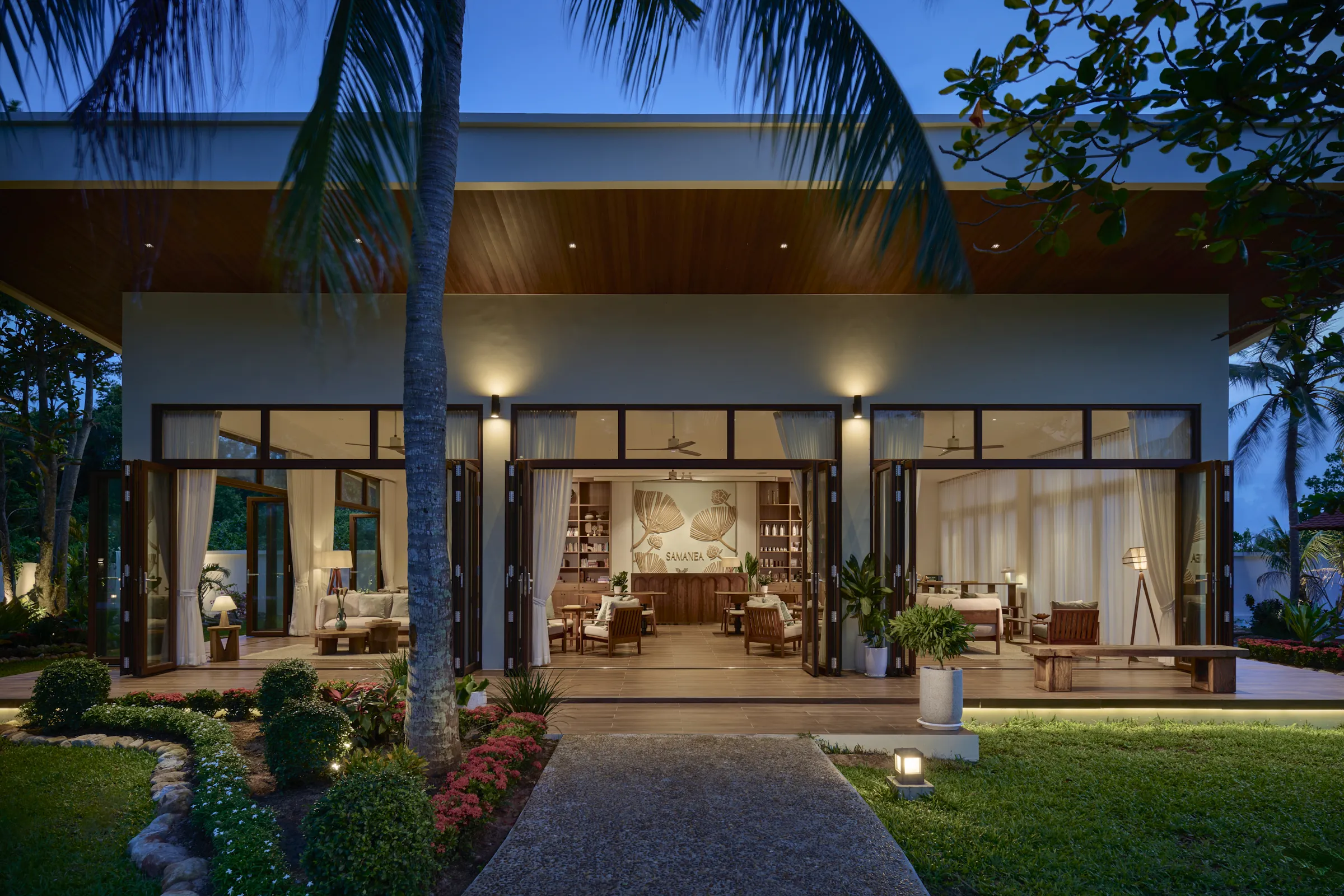 Samanea Garden Lounge