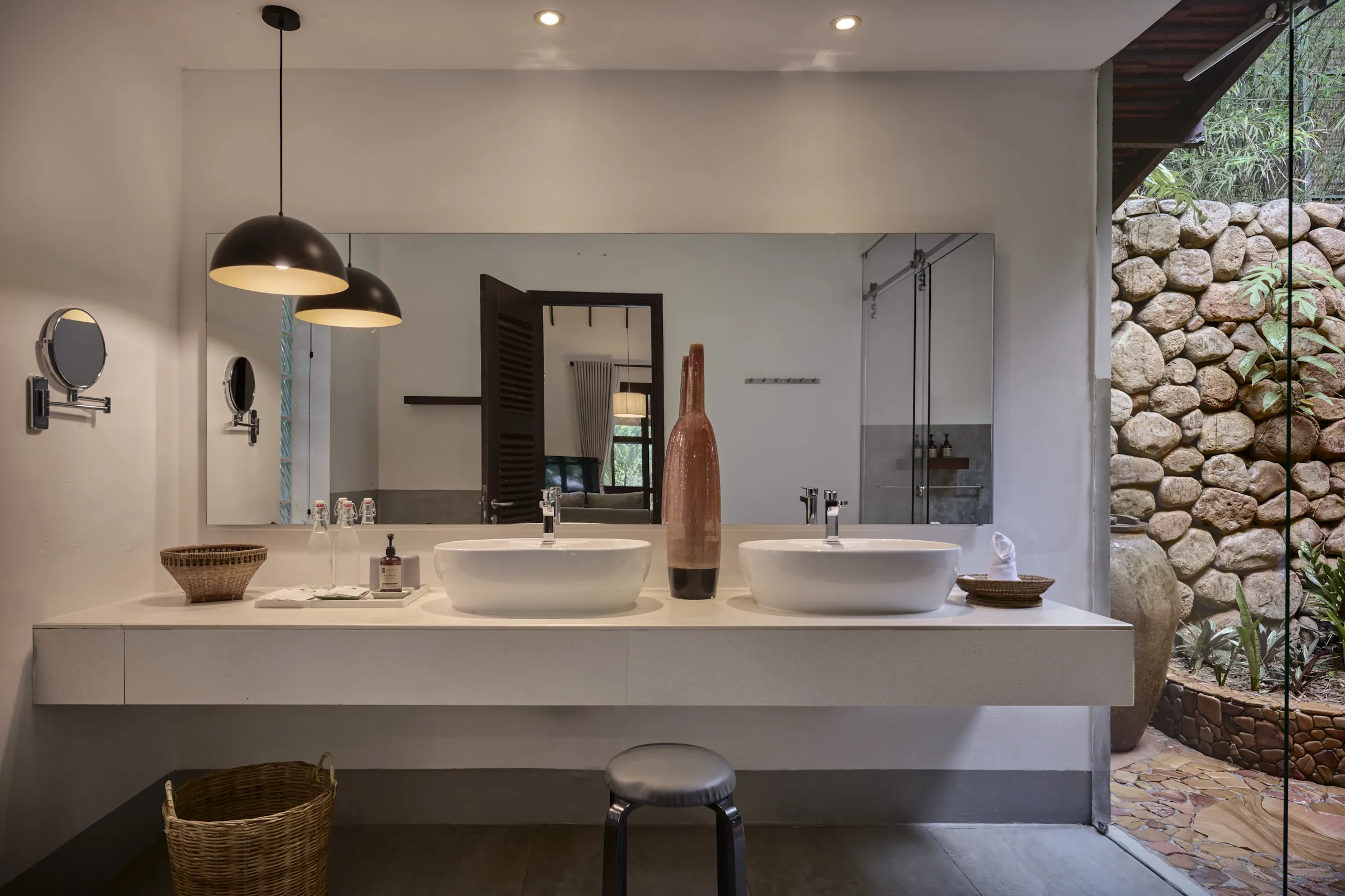 Samanea Bathroom Suite