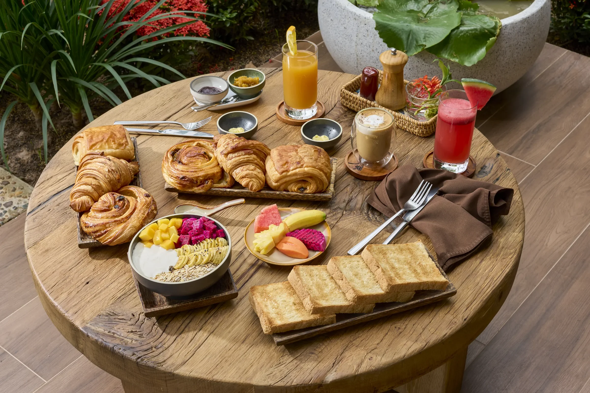 Samanea Breakfast Western